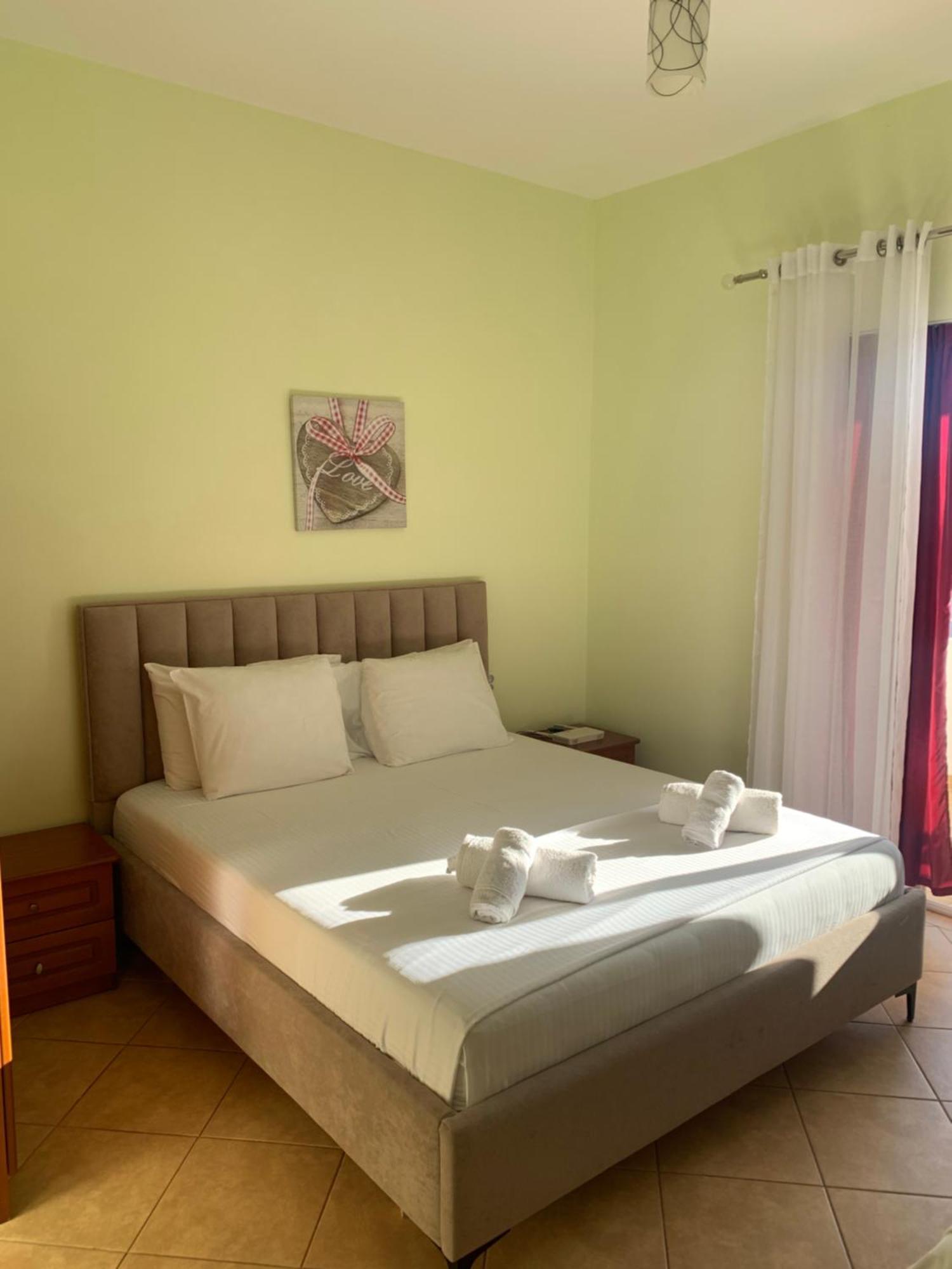 Guest - Sea Breeze Apartments Sarandë Eksteriør bilde